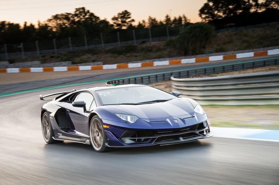  Lamborghini Aventador SVJ 2018 года  (NA) (фото 3 из 23)